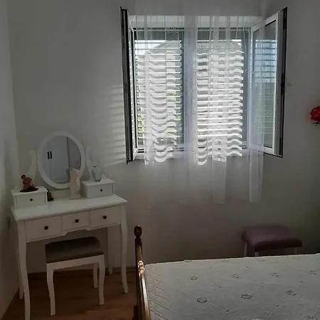 Apartman Bianca Privatunterkunft